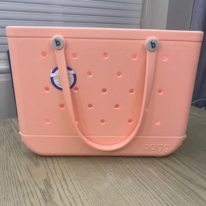 Peach Bogg Bag NWT